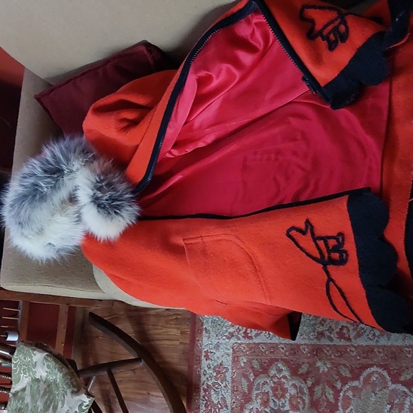 Yukon Canada Parka - Picture 3 of 4